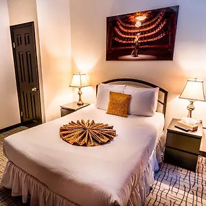 Royal Park Hostel New York